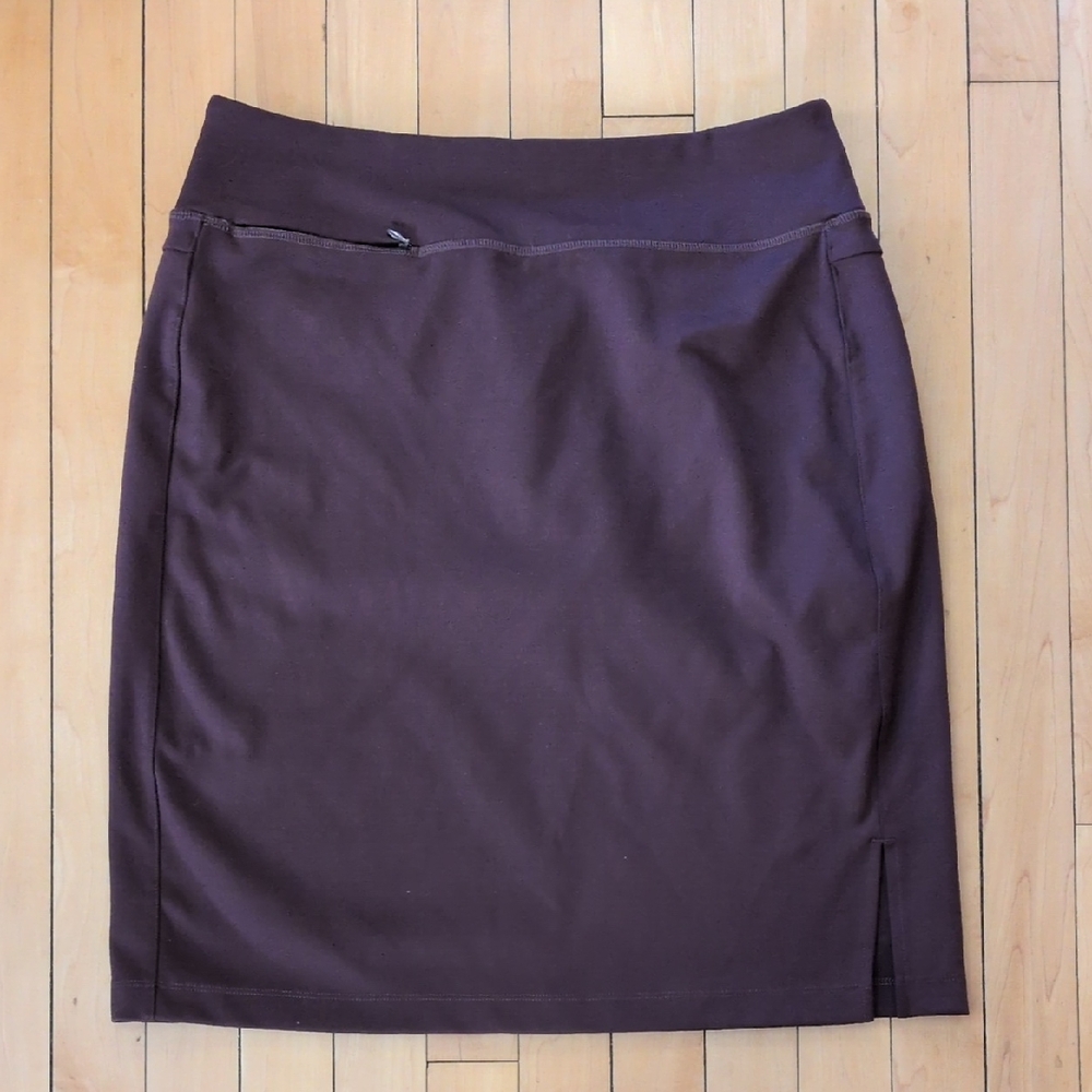 Classic Maroon Pencil Skirt with Subtle Side Slit